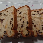 コミネベーカリーパン工房こみね - ぶどうぱん  330円