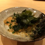 鮨 さかい - 残った鮟肝ソースは追加した「ワカメ」とともにいただきます。