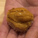 鮨 さかい - 北ムラサキ雲丹（函館）・・雲丹のいい旨みが口の中に広がりますね。