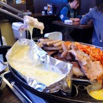 韓国家庭料理 イタロー - チーズフォンデューサムギョプサル