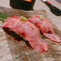近江うし 焼肉 にくTATSU 青山本店 - 