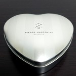 PIERRE MARCOLINI - ハート缶セレクション9個入り3,780円