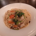 PASTAVOLA - パスタ・真ダコとパクチー