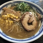 麺や暁 - 味噌ラーメン、880円