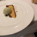 TRATTORIA GANZO - アーモンドプードルのケーキとピスタチオのジェラート