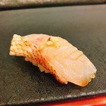 奴寿司 - のど黒・刻んだワサビ