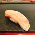 奴寿司 - 鰤・ガーリック塩