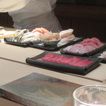 菊鮨 - 鮨に入る頃には準備が綺麗に済んで…