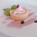 DainingRocco - 3月のデザートは桜ロールケーキです。