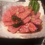 炭火焼き肉 一億兆 - 