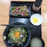 愛南 市場食堂 - かつおたたき＆ふかうら真鯛のごまだれ丼