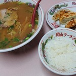 岡山中華そば 後楽本舗 - そば定食