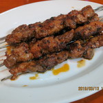 ら〜麺酒房 心楽 - ラムの串焼き（６本）