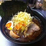 麺屋コトブキ - 赤黒そば（700円）＋味付け玉子（100円）