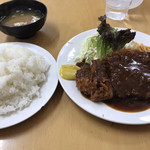 味一 - デミグラスソースたっぷり