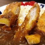 Kitchen Namiiro - なみいろ特製ロースカツカレーのカツ拡大写真