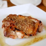 レヴァンテ - 若鶏のロースト ガーリック風味　896円