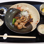 Nihon Sakari Sakagura Toori Rengakan Hana Sakari - 鯛の荒炊き膳¥1500税抜き