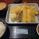 Tenkichi - スペシャル定食890円