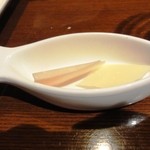 お通し　チーズ