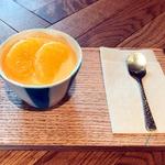 ラフ&タフ コーヒースタンド - はっさくのレアチーズムース