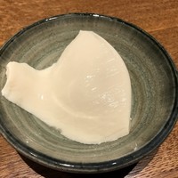 魚匠 銀平 道頓堀店 - お豆腐、個人的にそのままか、お塩が合うと思う！