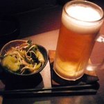 やきとり 倉川 - お通し＋生ビール