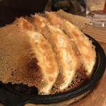鶏焼きと餃子 チュンチュン亭 - 