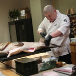 照寿司 - クエ裁きます
