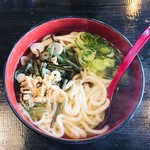 Azumino - 山菜うどん520円