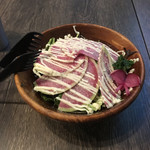肉バル カンビーフ - エロうま野菜サラダ。
            美味し。