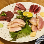 Sumibiyaki Tori Yamamotoya - 朝挽き鶏 5種盛り