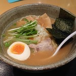 らくらく亭 - 鶏骨醤油ラーメン