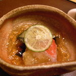 銀座 小十 - 鮑とたらば蟹の酢ゼリーかけ