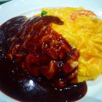 洋食 麦星 by グリル満天星 麻布十番 日本橋髙島屋店 - this?の食べブロ-名物オムレツライス　デミグラス