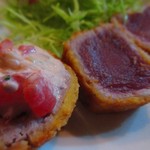 TAHOE - マグロカツに、自家製サルサソース＆タルタルのせ