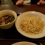 江戸蕎麦香名屋総本家 - 黒豚つけ麺　850円