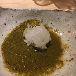 すし岩瀬 - シャリを少しいれると、さらに美味しい