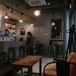 アンツ ミールズ アンド コーヒー バー - 