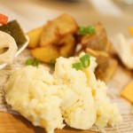 piccolo MODENA - たくあんポテサラ、アンチョビFP