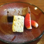 Higeto Wain - Aランチ：デザート（セミフレッド、ガトーショコラ）　