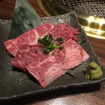 焼肉鍋問屋　志方 - 