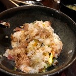 越後一会 十郎 - 十郎めしを混ぜ混ぜ