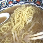 Rairai Ken - 麺のアップ