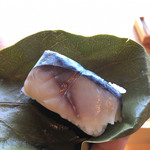 天平庵 - 奈良の柿の葉寿司はいつ食べてもうまいです(^^)