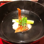 銀座 しのはら - ぶ厚いバチコとホタテしんじょうにウルイ