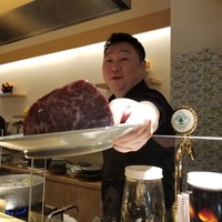 東京肉しゃぶ家 - ドヤ顔の店主様