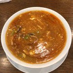 中華レストラン さんぷく - 酸辣湯麺 840円