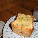 ダディーズダイニング - ガーリックトースト