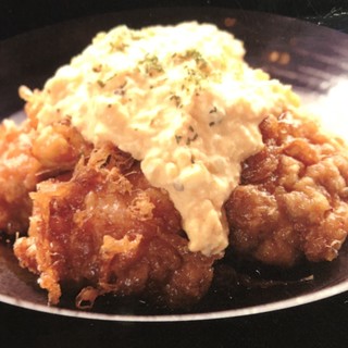 Enjoy a variety of chicken dishes, including the famous Chicken Nanban, which is very popular with customers♪